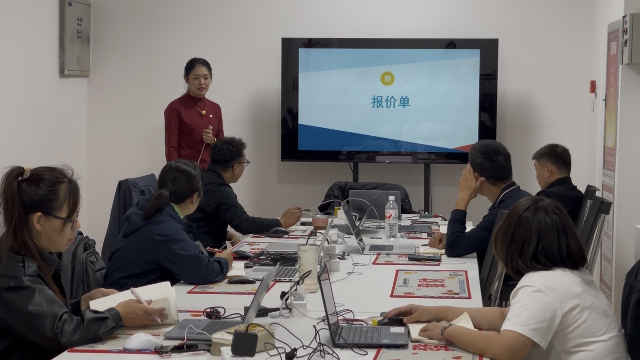 临朐公司办公环境照片 3